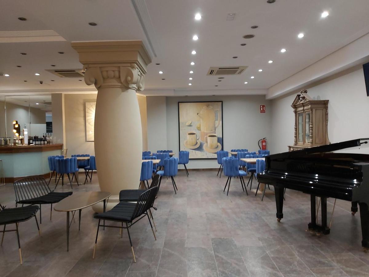 Micampus Burgos Centro Student Residence エクステリア 写真